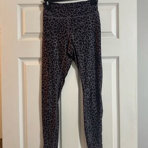 Juicy couture sport leggings size small 
Cheetah/leopard print